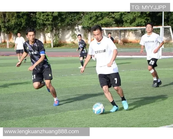 周娜专访：从绿茵场到人生舞台的足球旅程回顾与展望