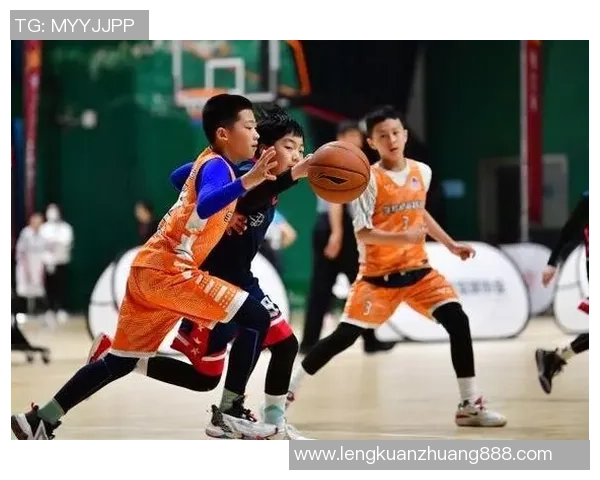 武汉篮球队状态揭秘:从训练到比赛的全景观察与分析 武汉篮球队状态揭秘:从训练到比赛的全景观察与分析